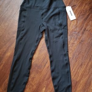 athletic leggings